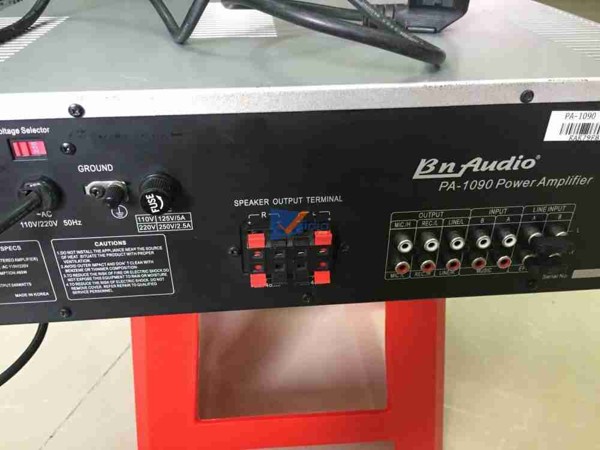 Ampli Boston 1090 N 2