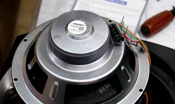 Loa Bose 201 series IV 2