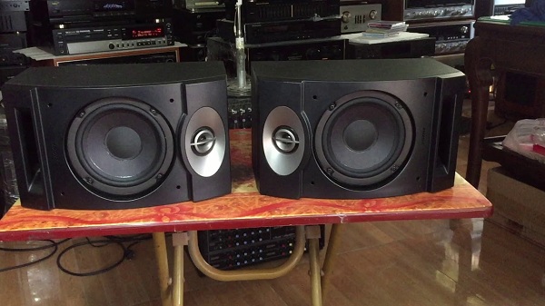 Loa Bose 201 series IV 3