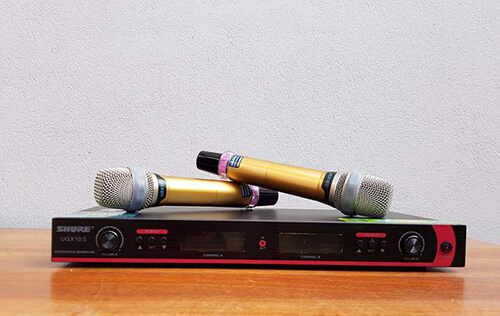 micro không dây giả rẻ ugx10 ii