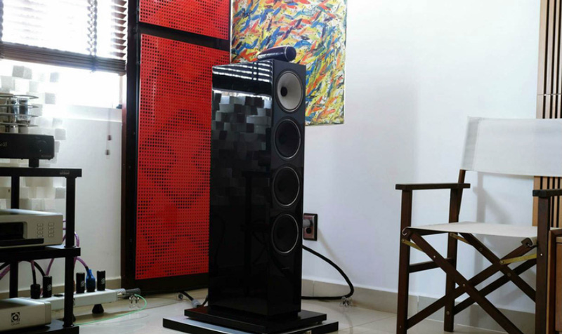 Loa B&W 702 S2